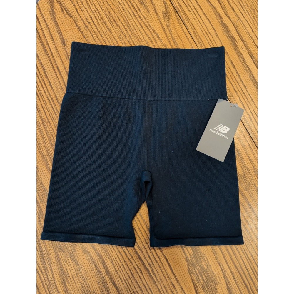 NWT New Balance Womens Navy Blue Ribbed 4 Inch Yoga Athletic Etc.